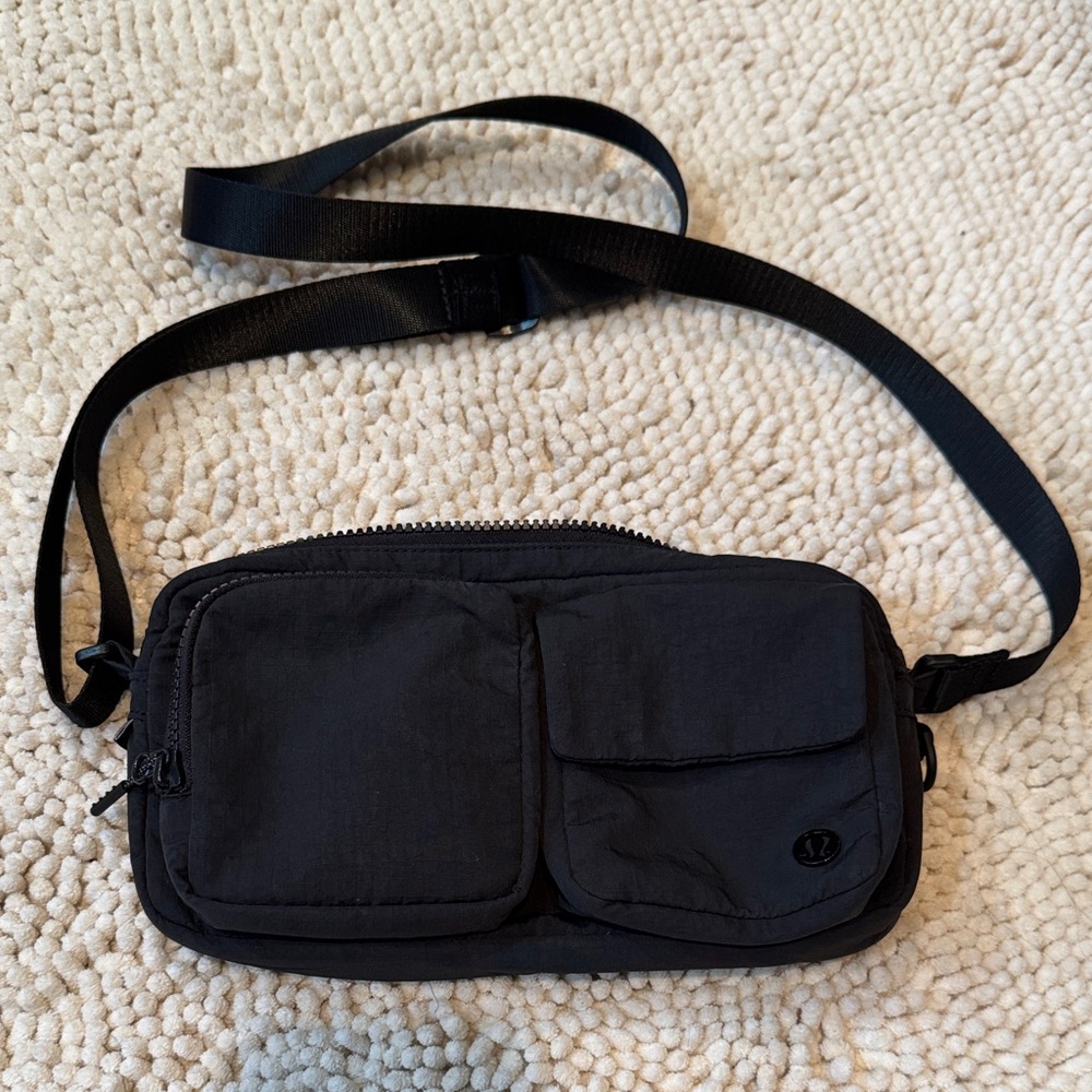 Lululemon Athletica Multi-Body 2.5 L